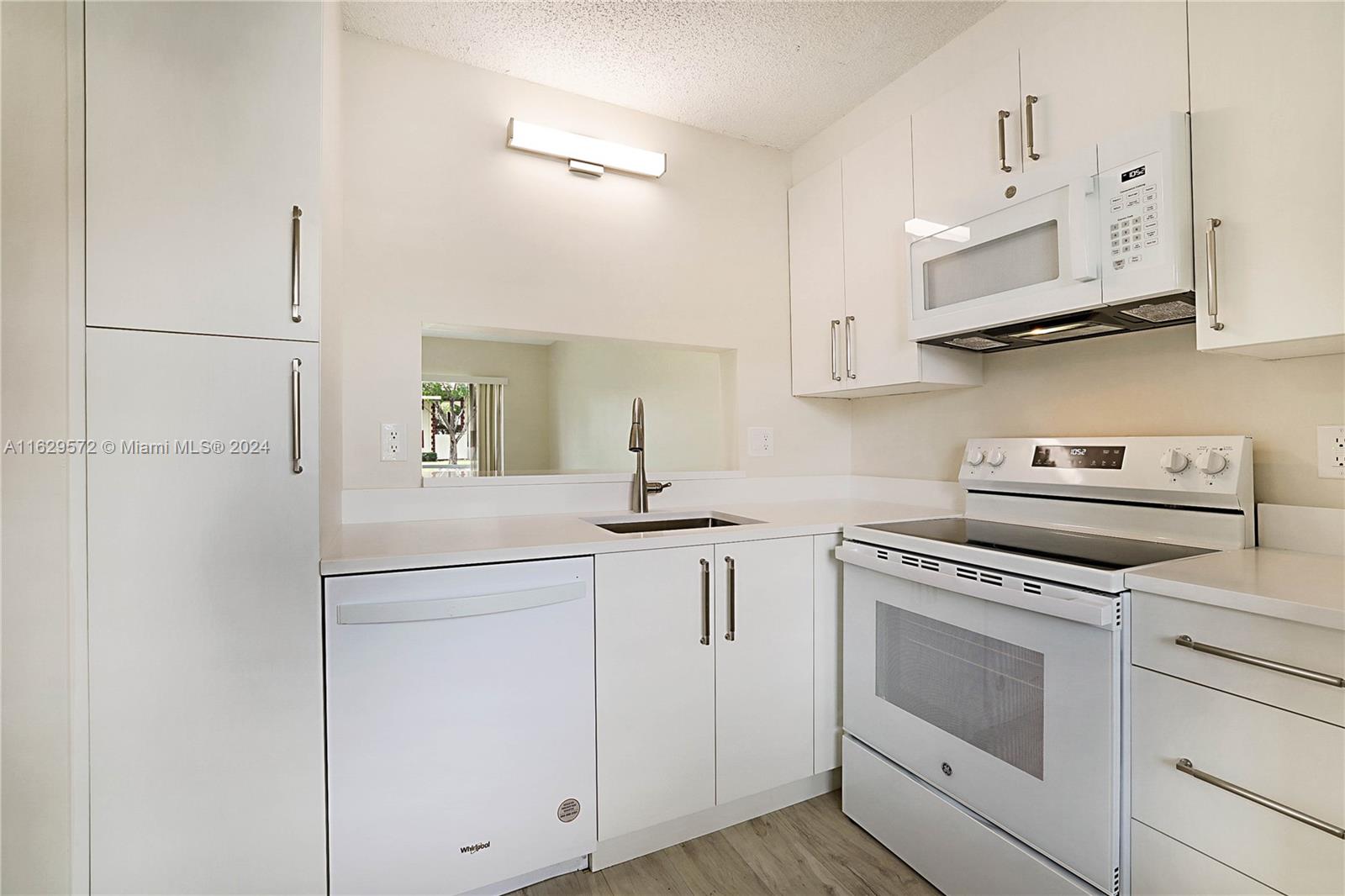 3648 N University Dr # 3 Unit: B-3
