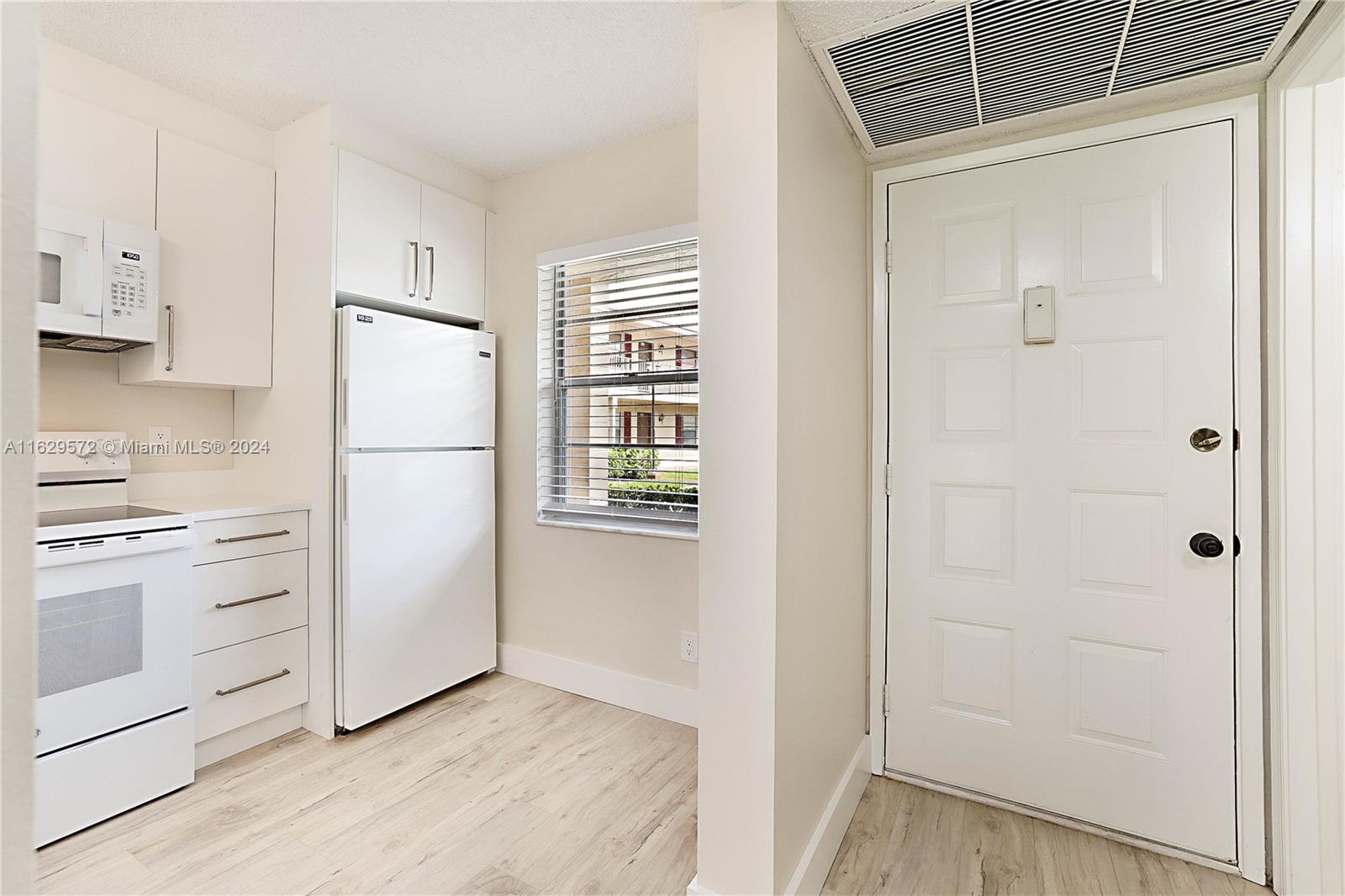 3648 N University Dr # 3 Unit: B-3