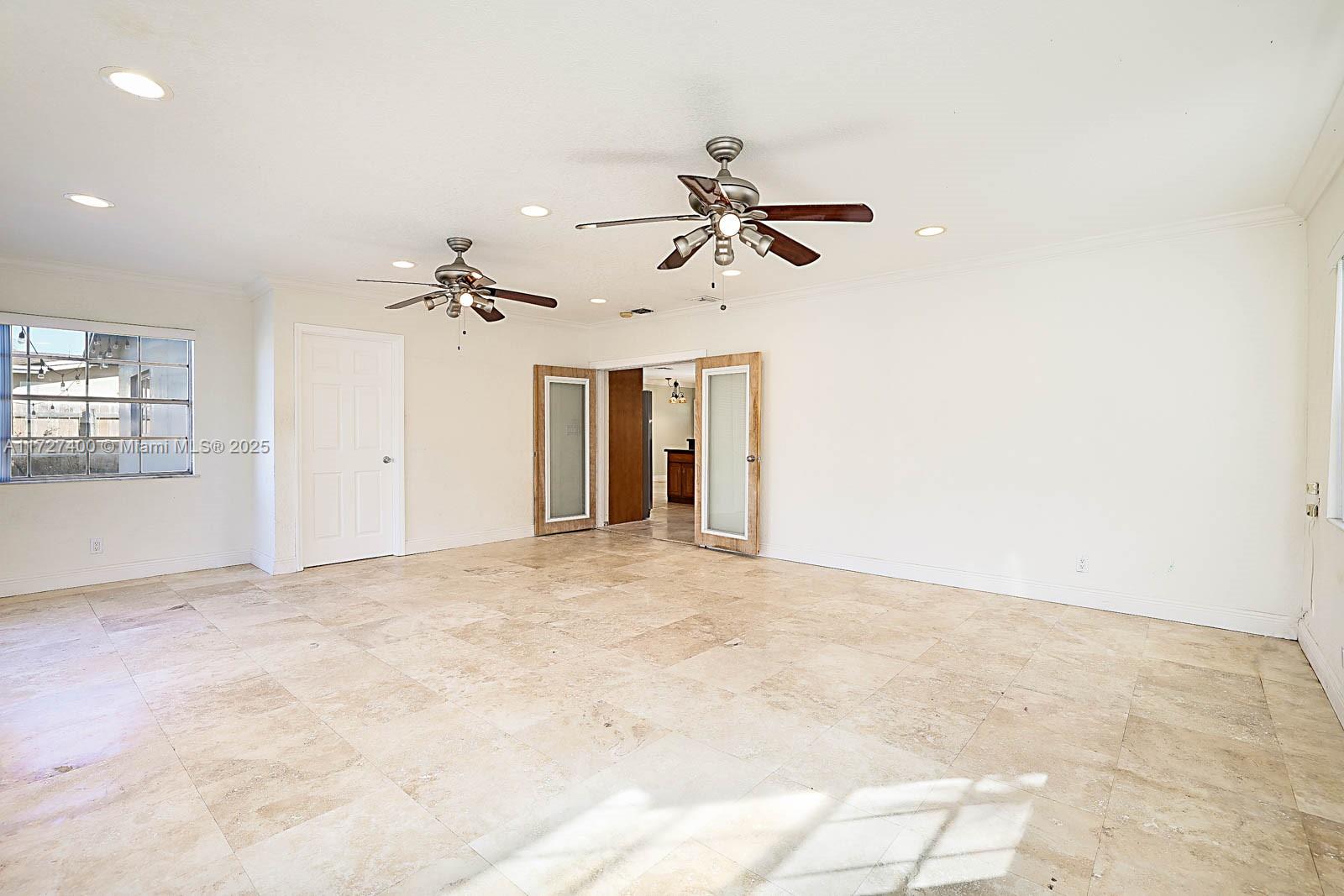6593 SW 10th Ct