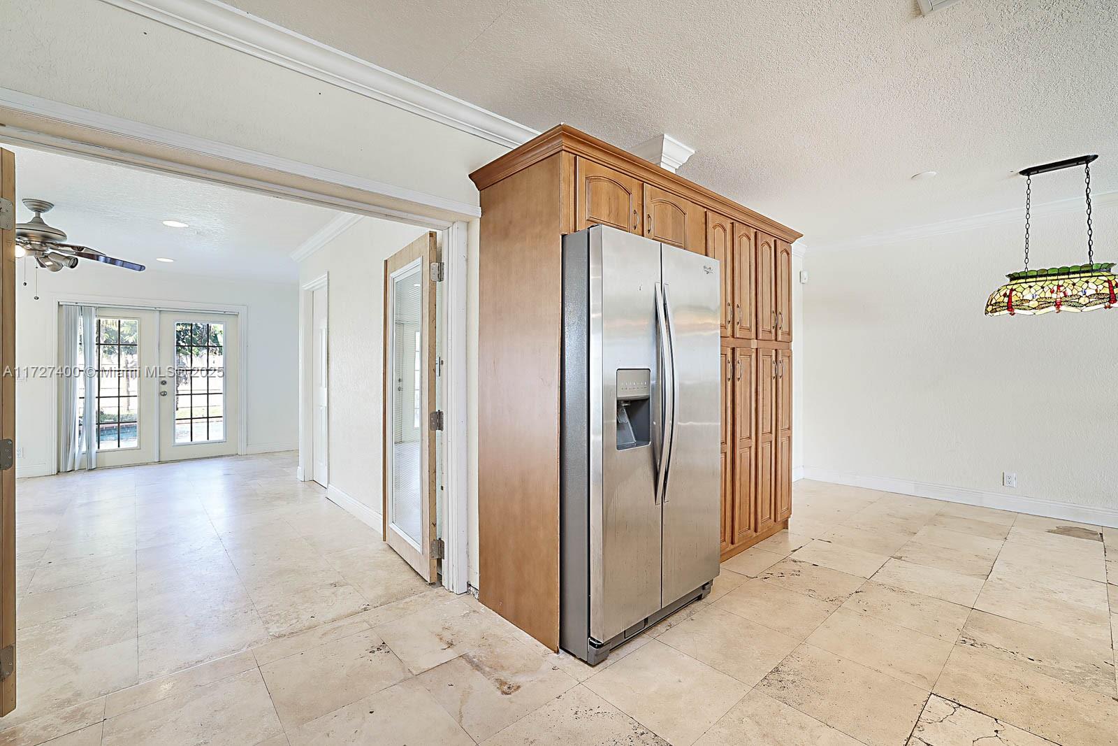 6593 SW 10th Ct