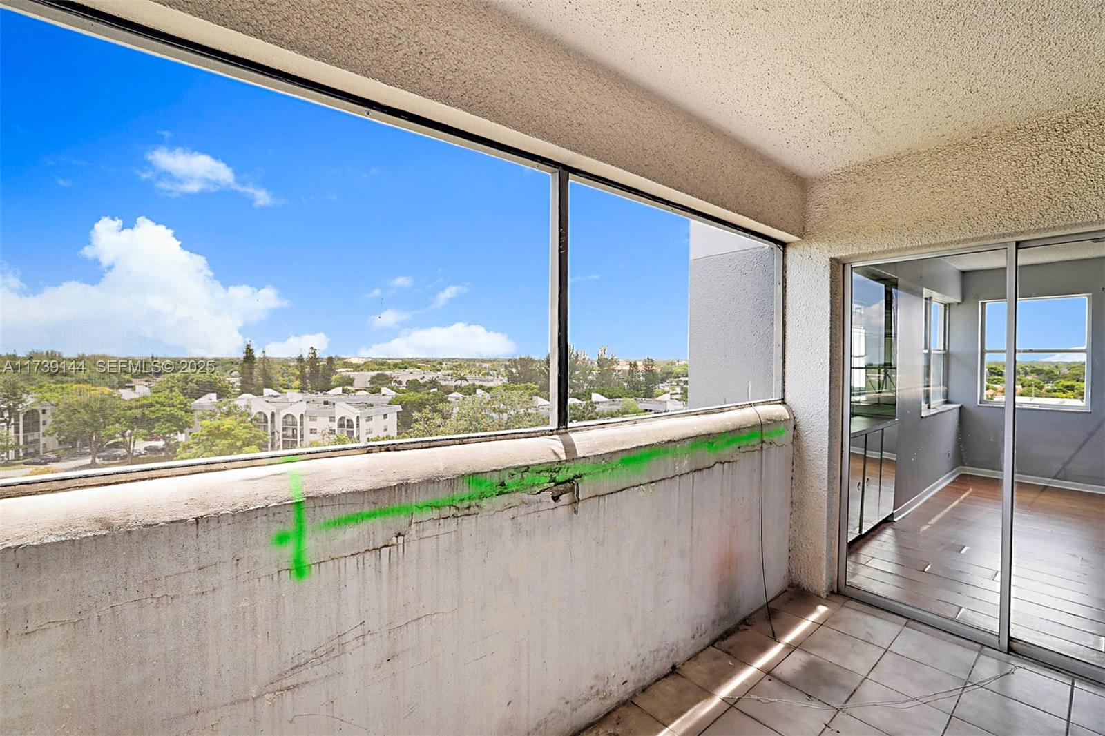 3301 Spanish Moss Terrace 904