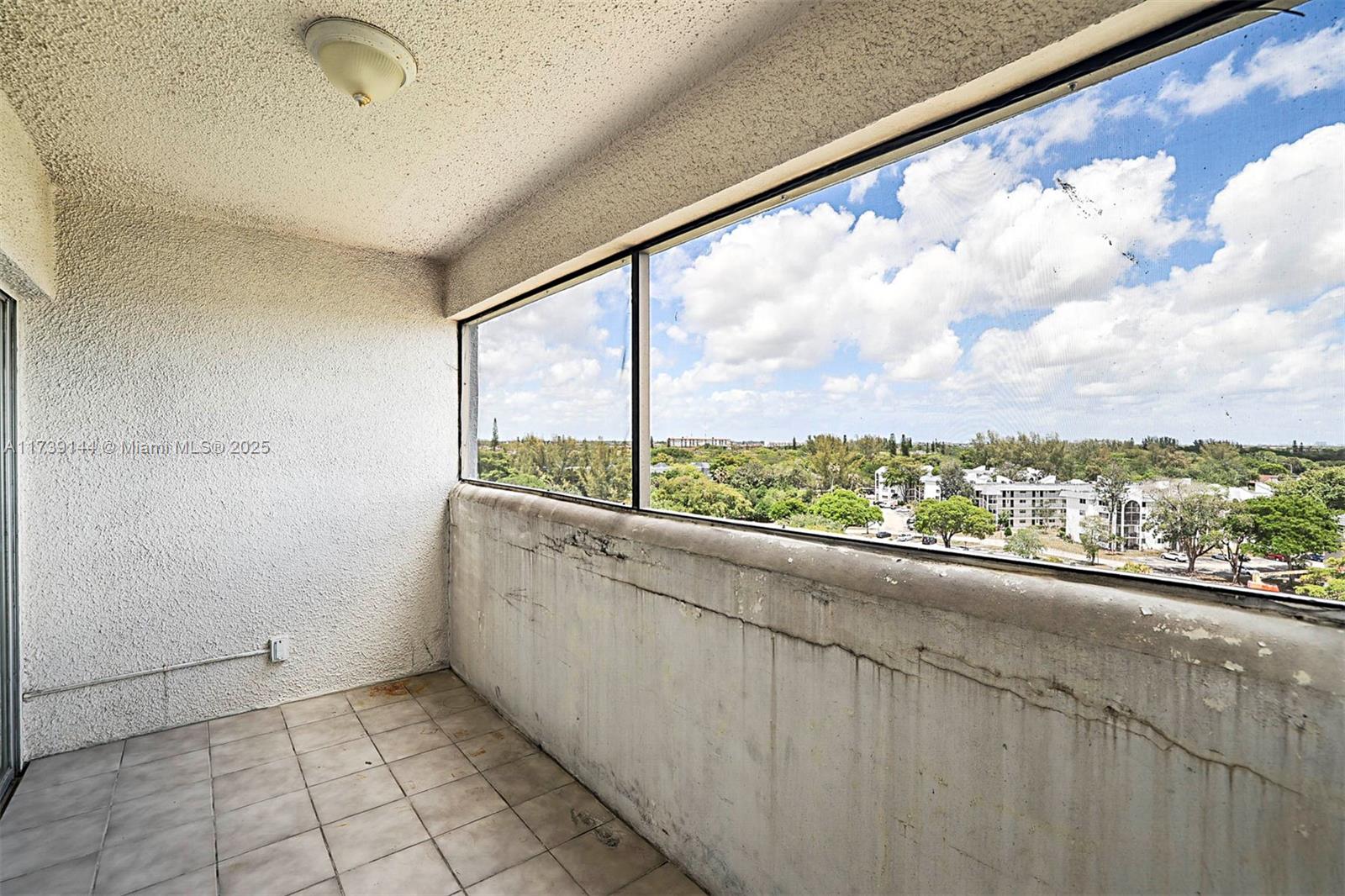 3301 Spanish Moss Ter # 904