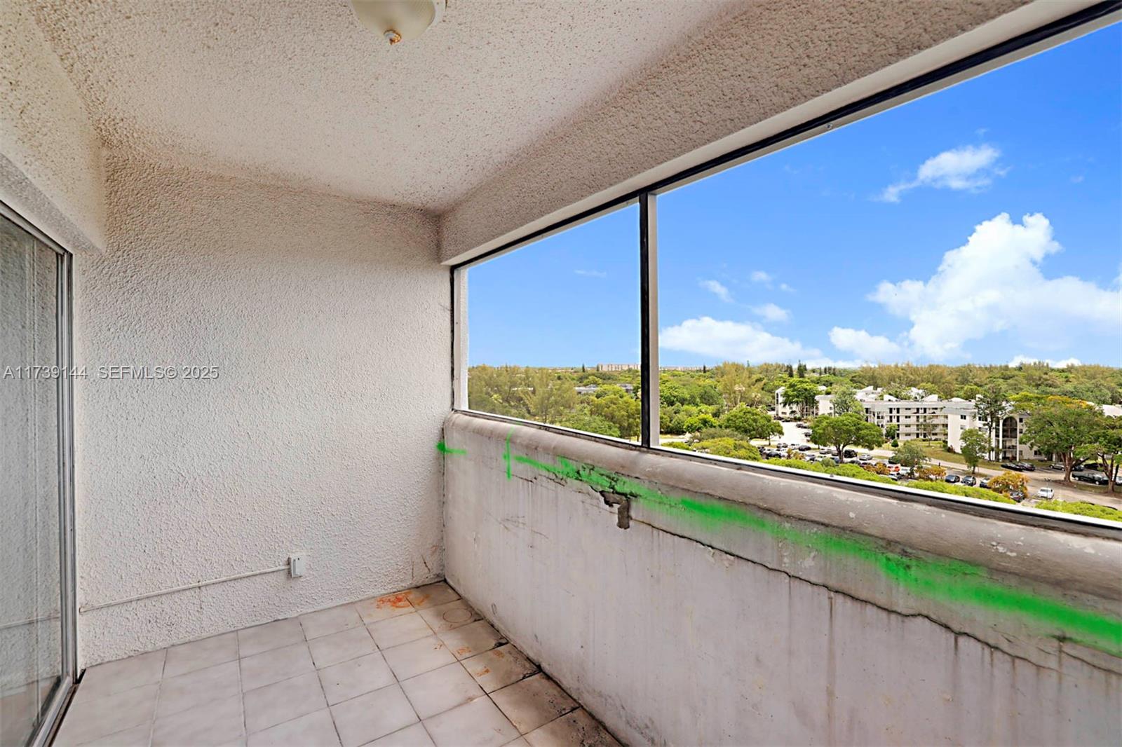 3301 Spanish Moss Terrace 904