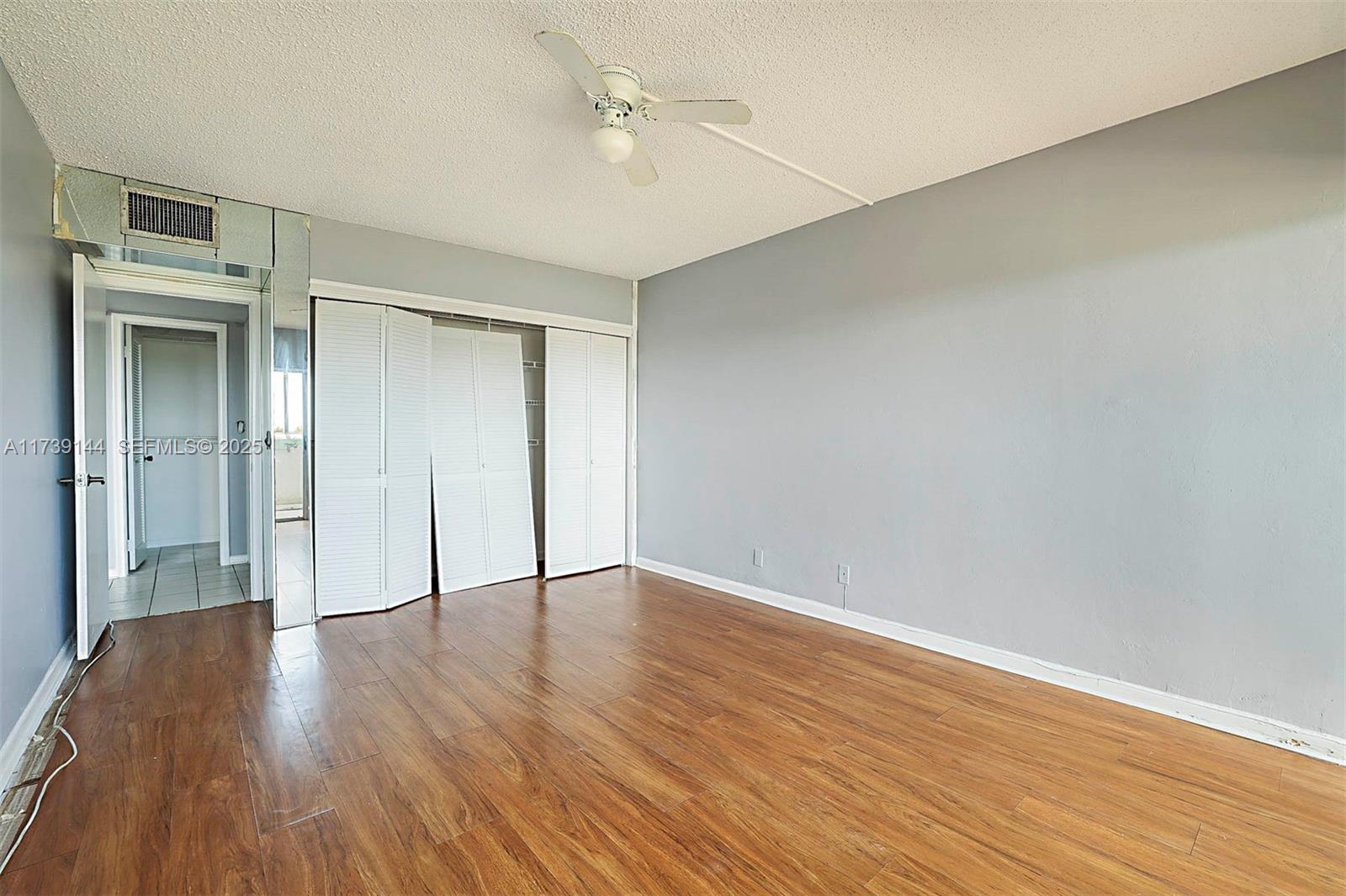 3301 Spanish Moss Terrace 904