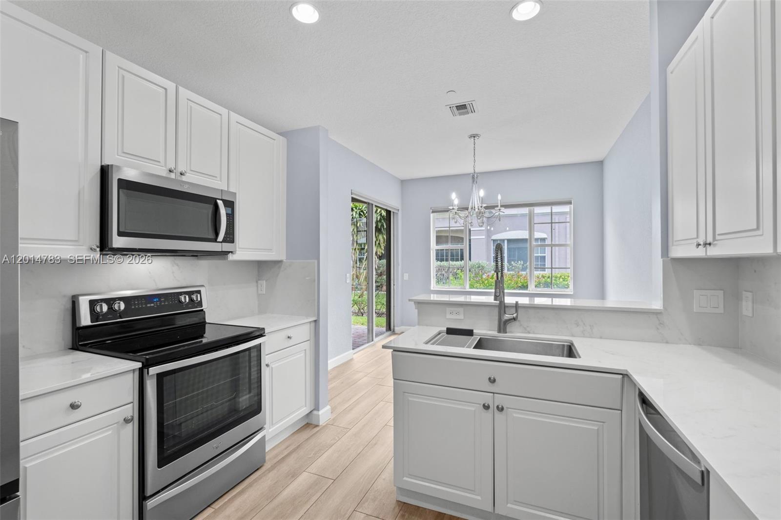 148 Nottingham Pl