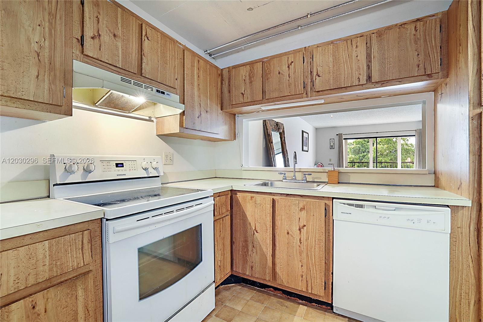 6475 W Oakland Park Blvd # 505