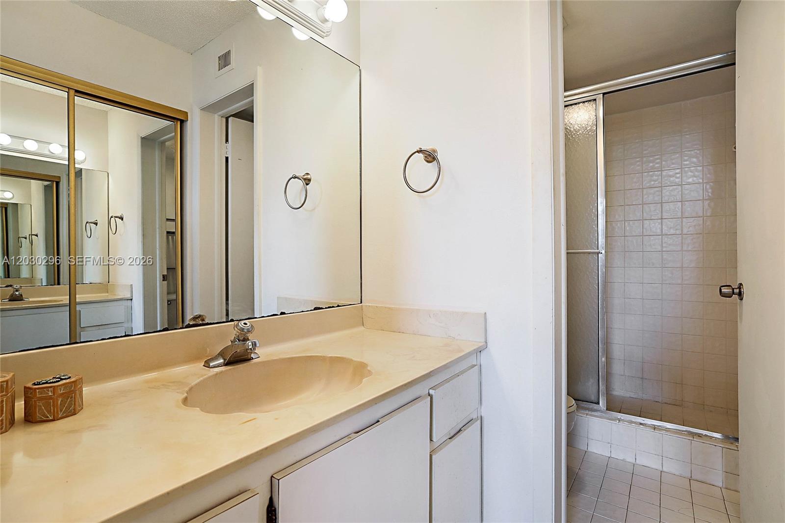 6475 W Oakland Park Blvd # 505