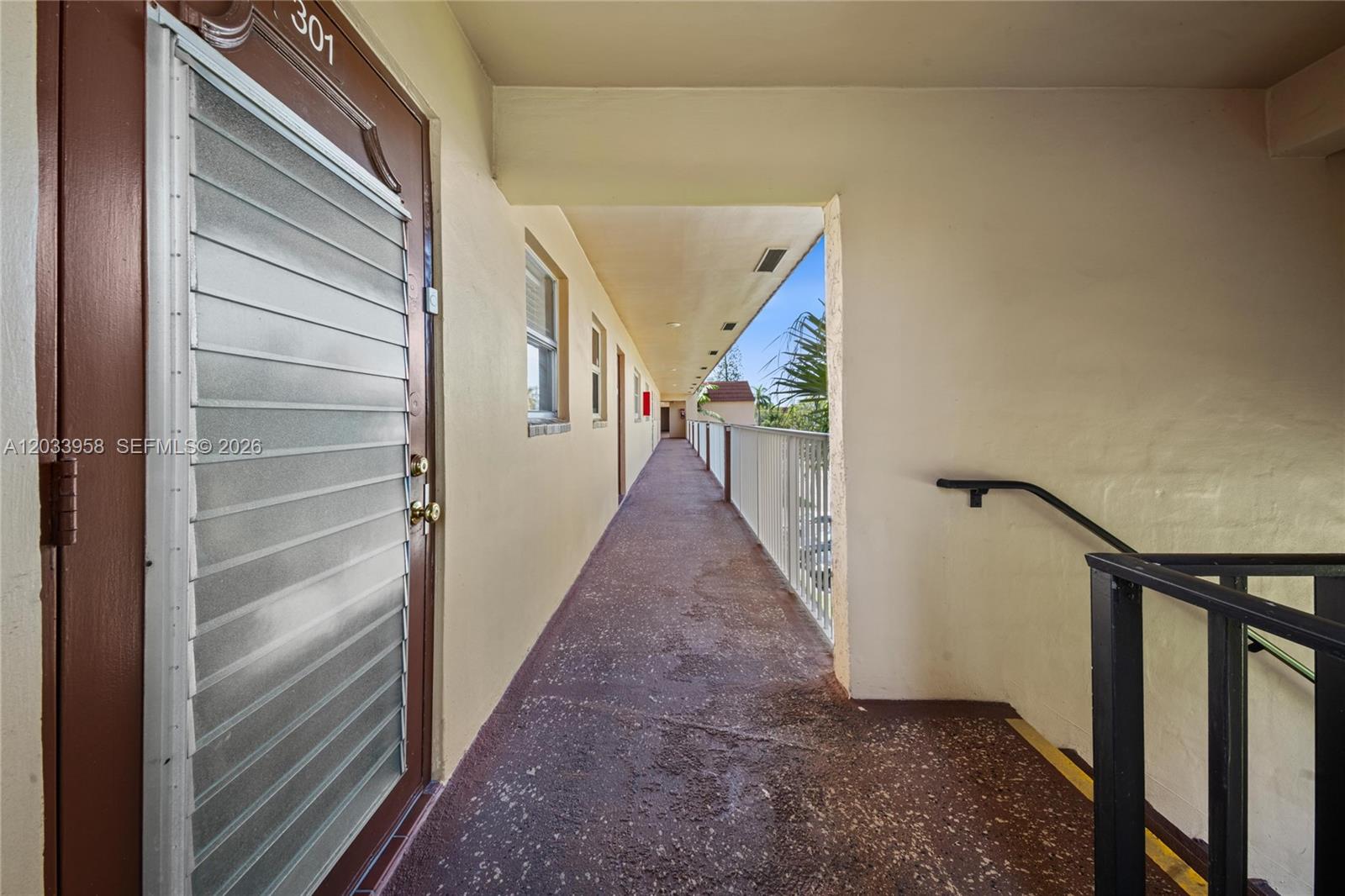 8951 Sunrise Lakes Blvd Unit: 301