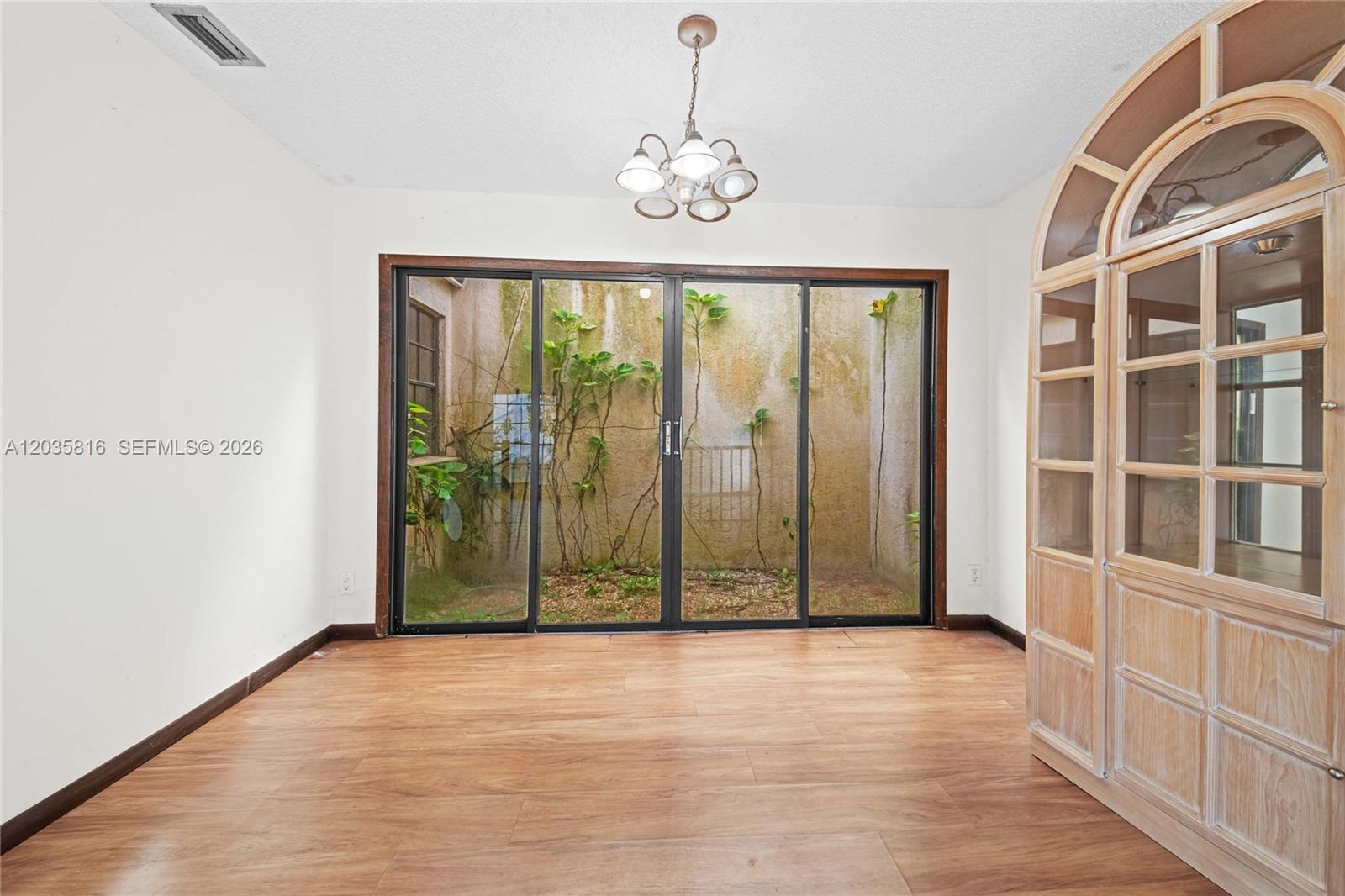 443 NE 38th Street