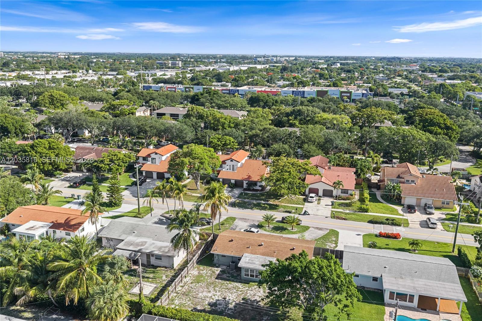 443 NE 38th Street