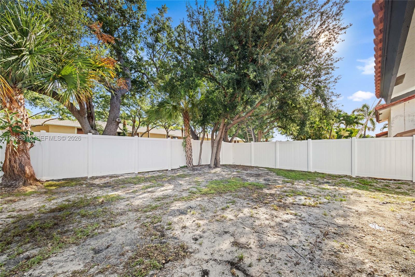 443 NE 38th Street