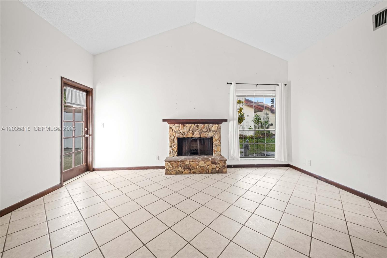 443 NE 38th Street