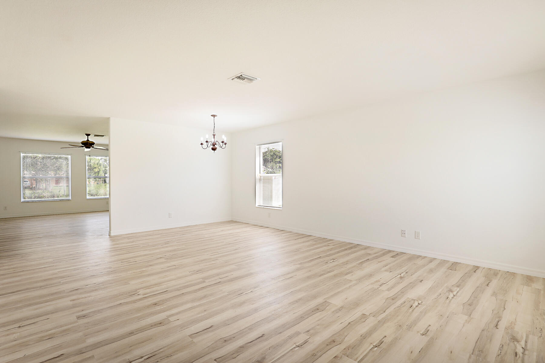 617 SE Karrigan Terrace, Port St. Lucie