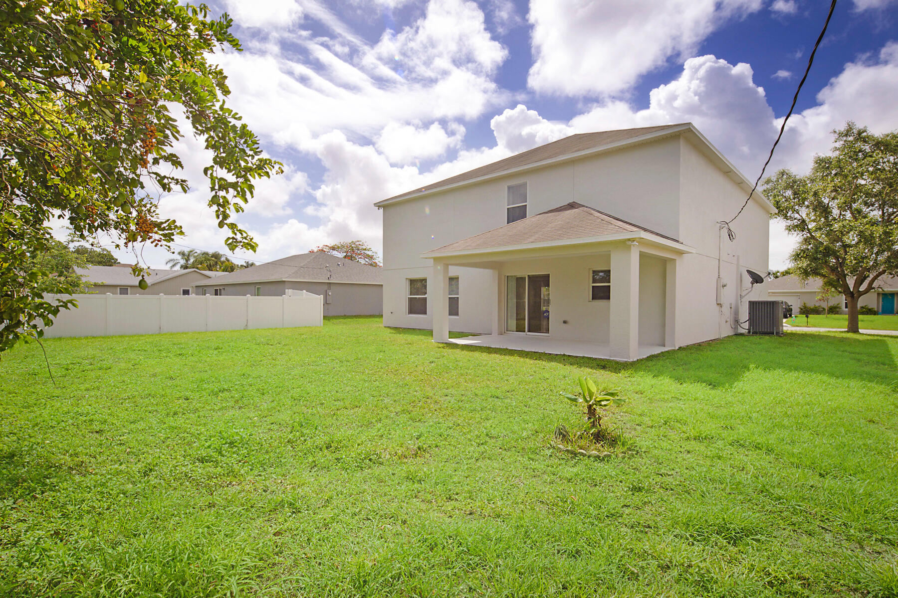 617 SE Karrigan Terrace, Port St. Lucie