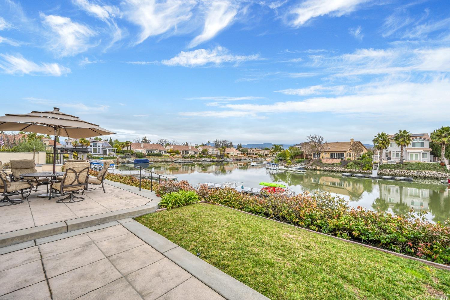 120 S Newport Drive