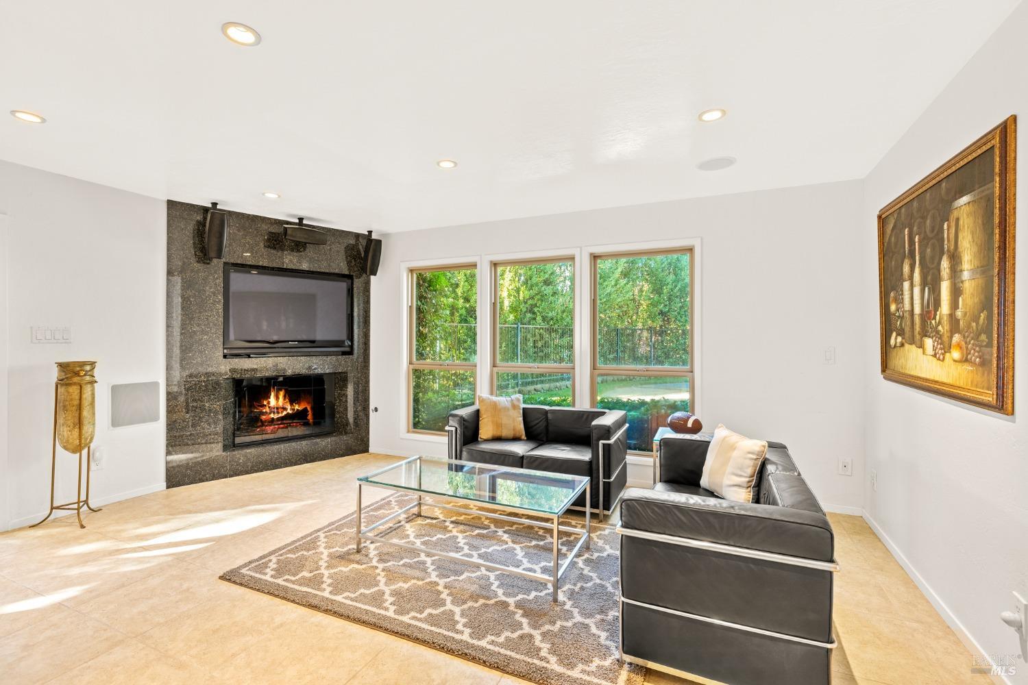 2710 Hillcrest Drive