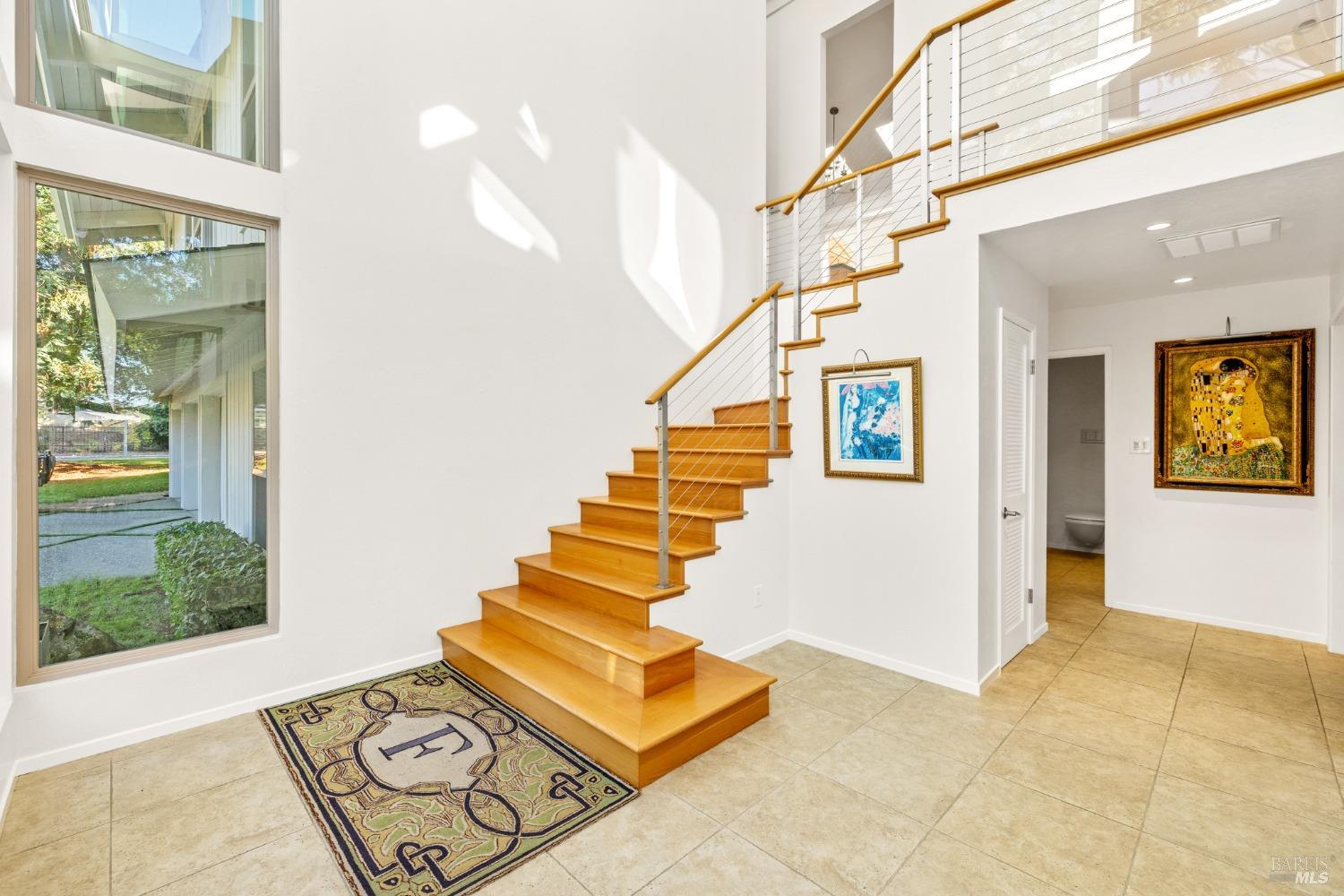 2710 Hillcrest Drive