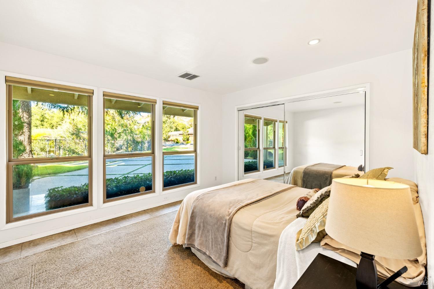 2710 Hillcrest Drive