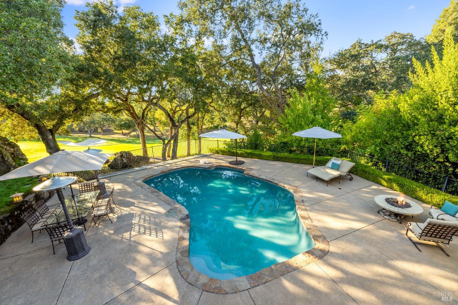 2710 Hillcrest Drive