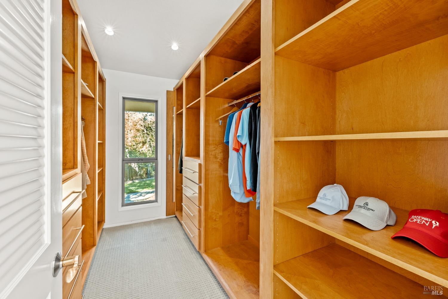 2710 Hillcrest Drive