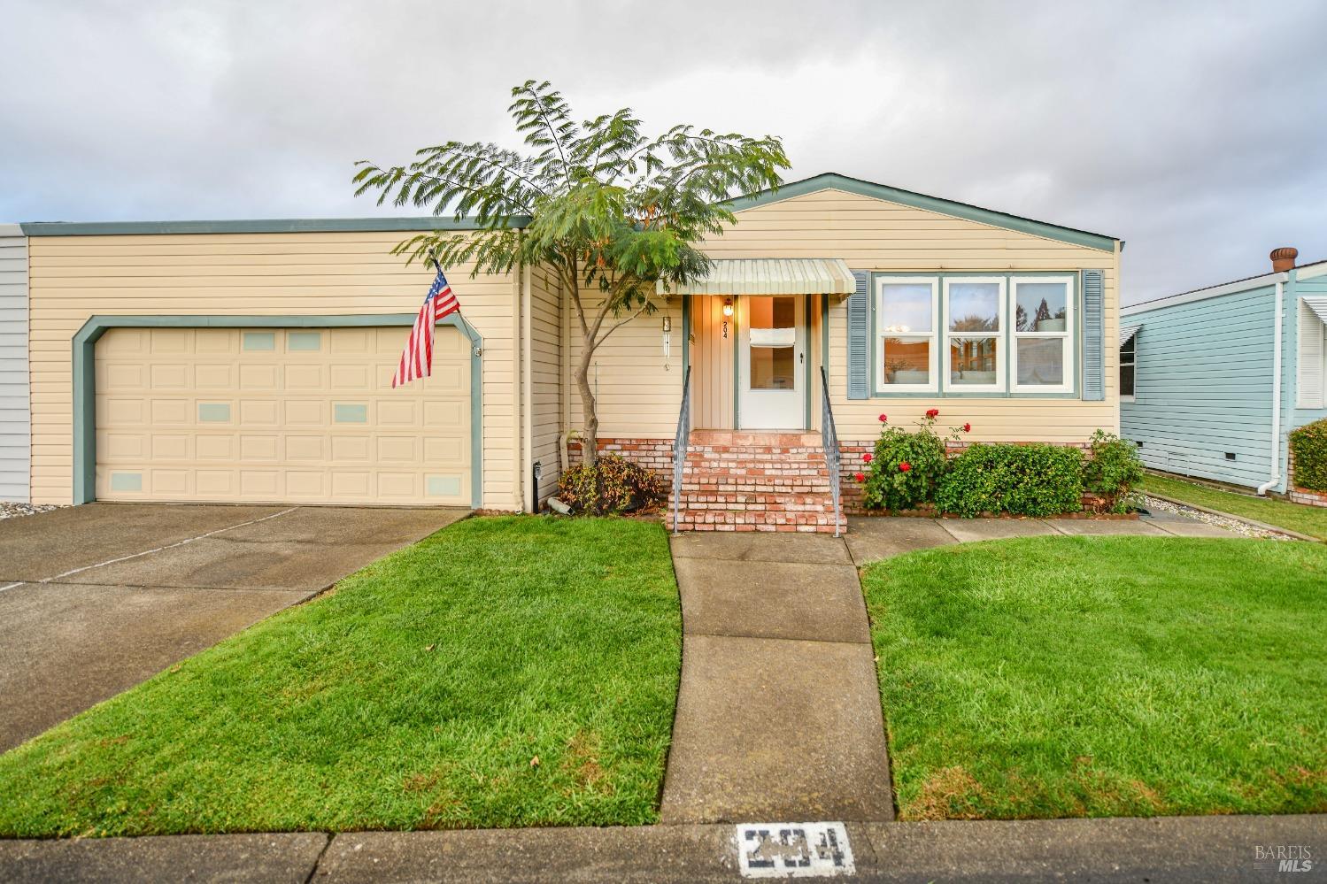 204 Betsy Pl