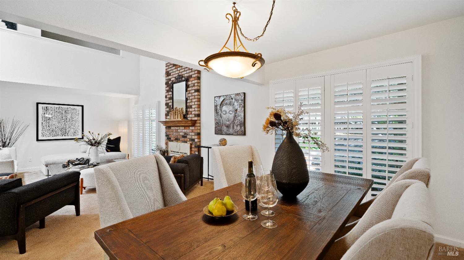 2596 Hidden Valley Ln