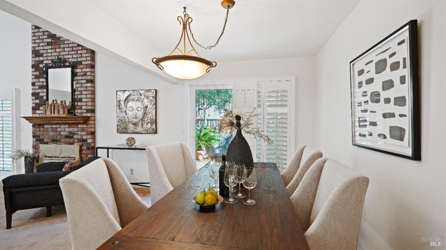 2596 Hidden Valley Ln