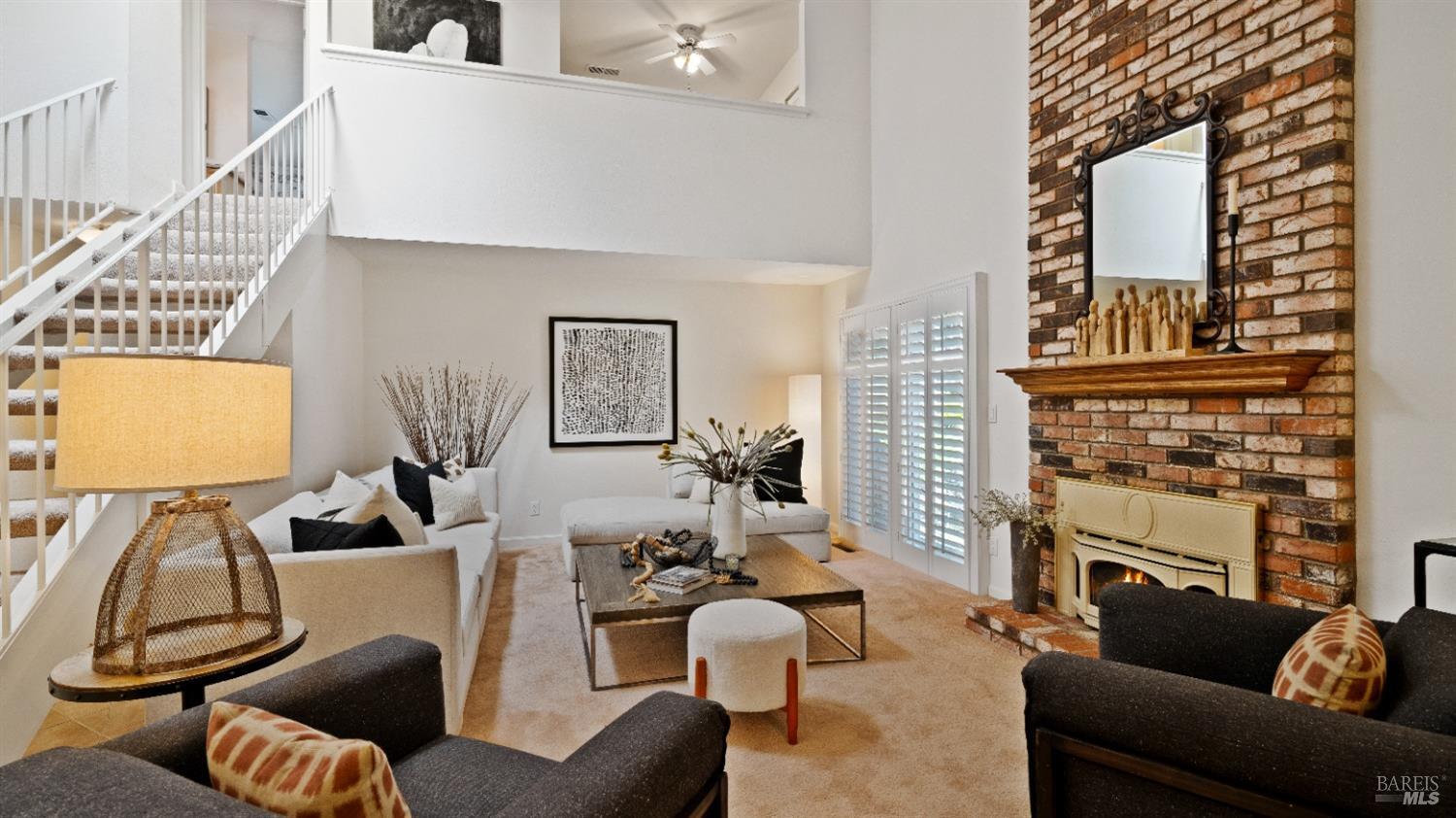 2596 Hidden Valley Ln