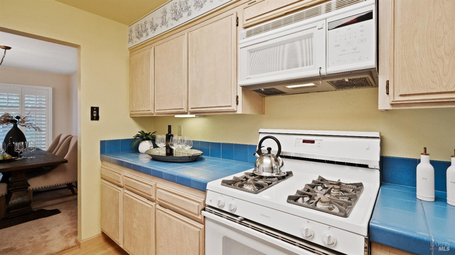 2596 Hidden Valley Ln