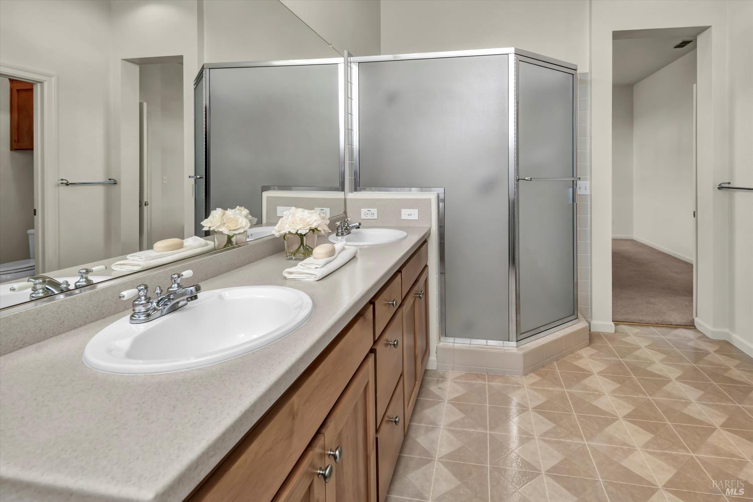 68 Skipping Rock Way