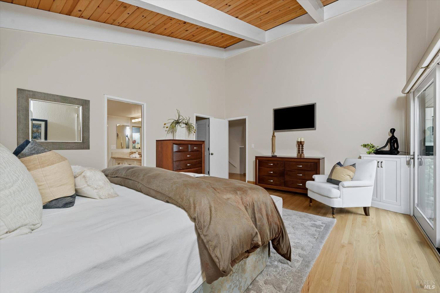 523 Westgate Dr