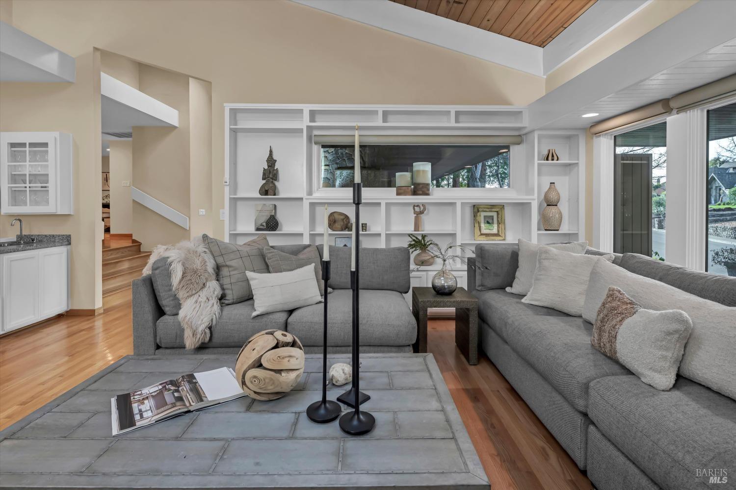 523 Westgate Dr