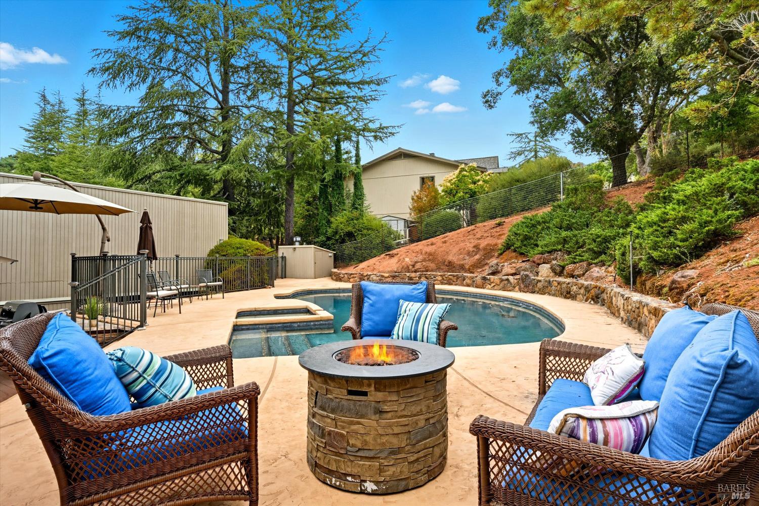 523 Westgate Dr