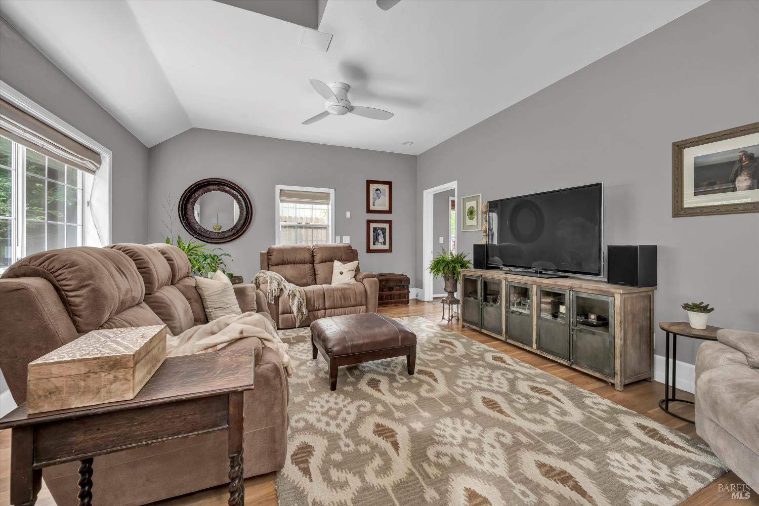 3371 Crystal Ct