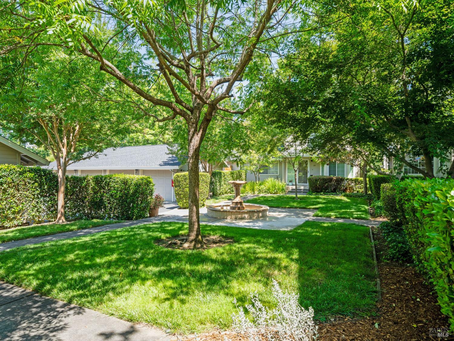 125 Valley Club Cir