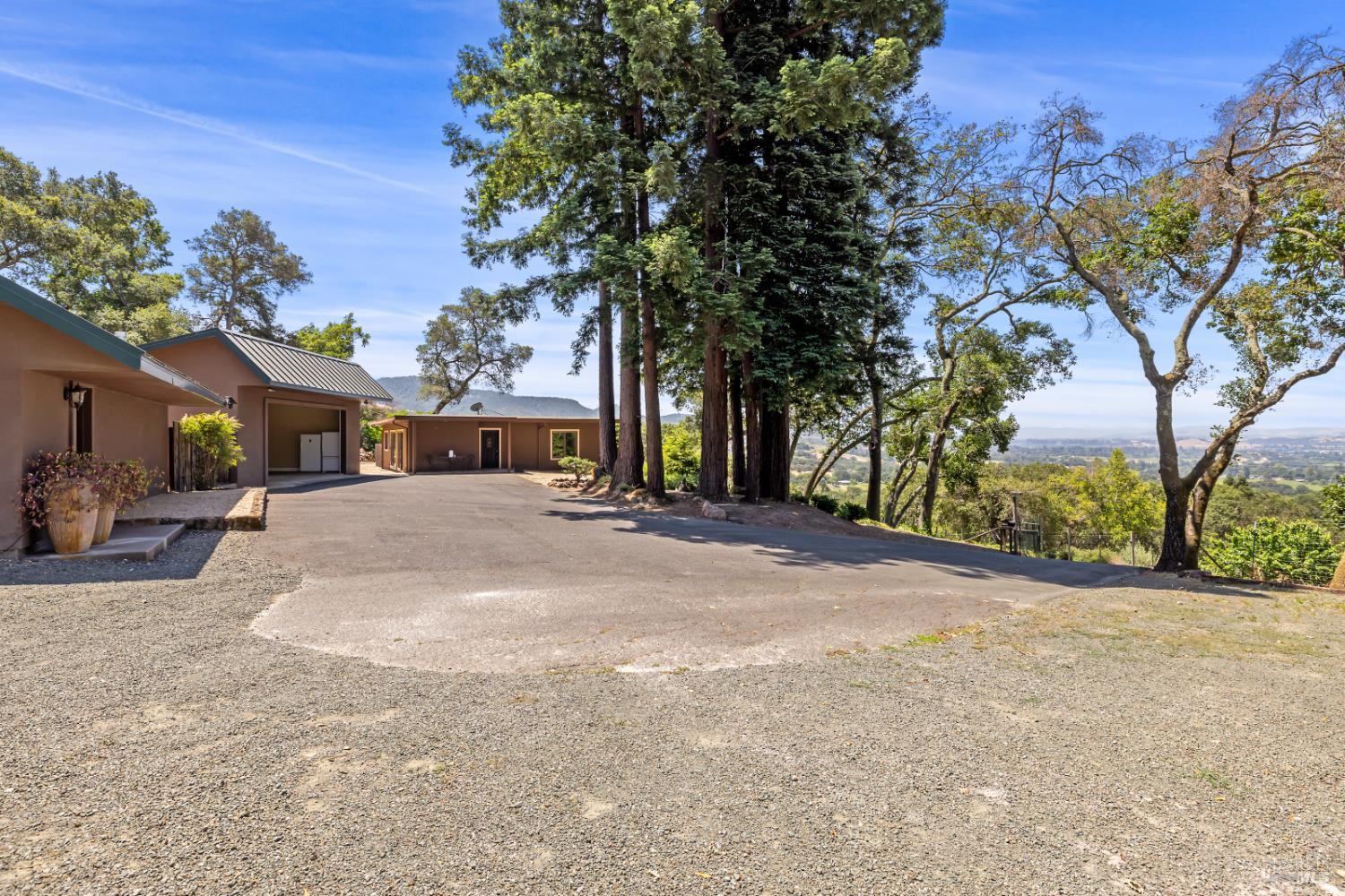 5370 Country Ln