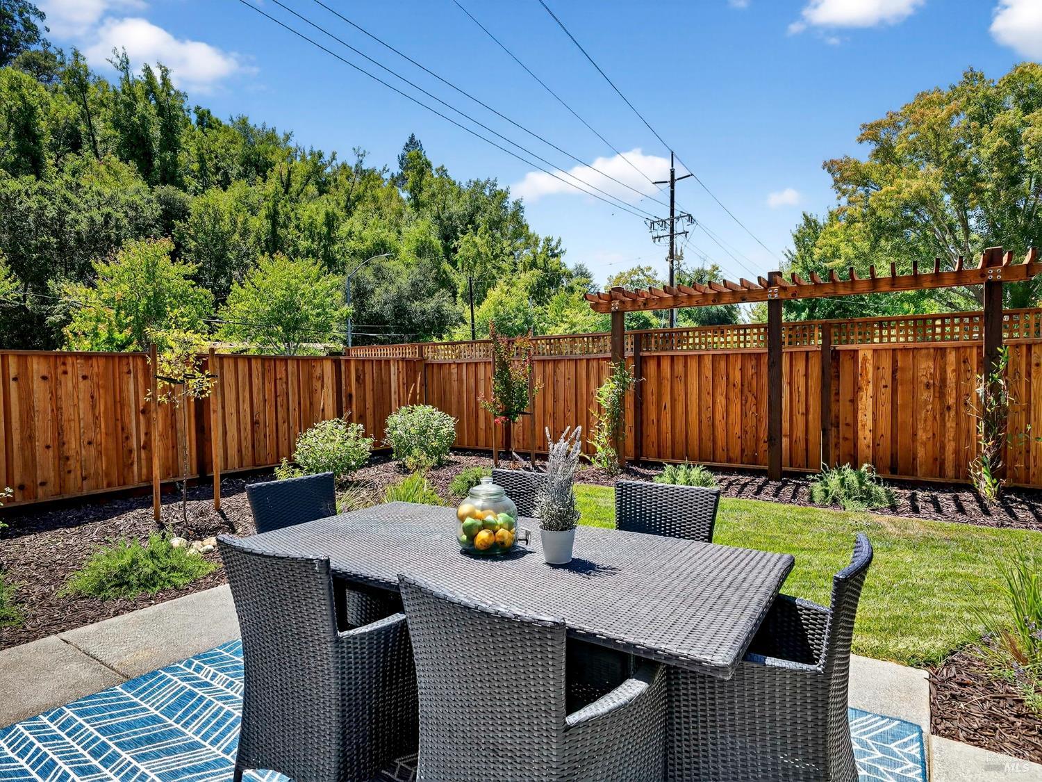100 Waterstone Ct
