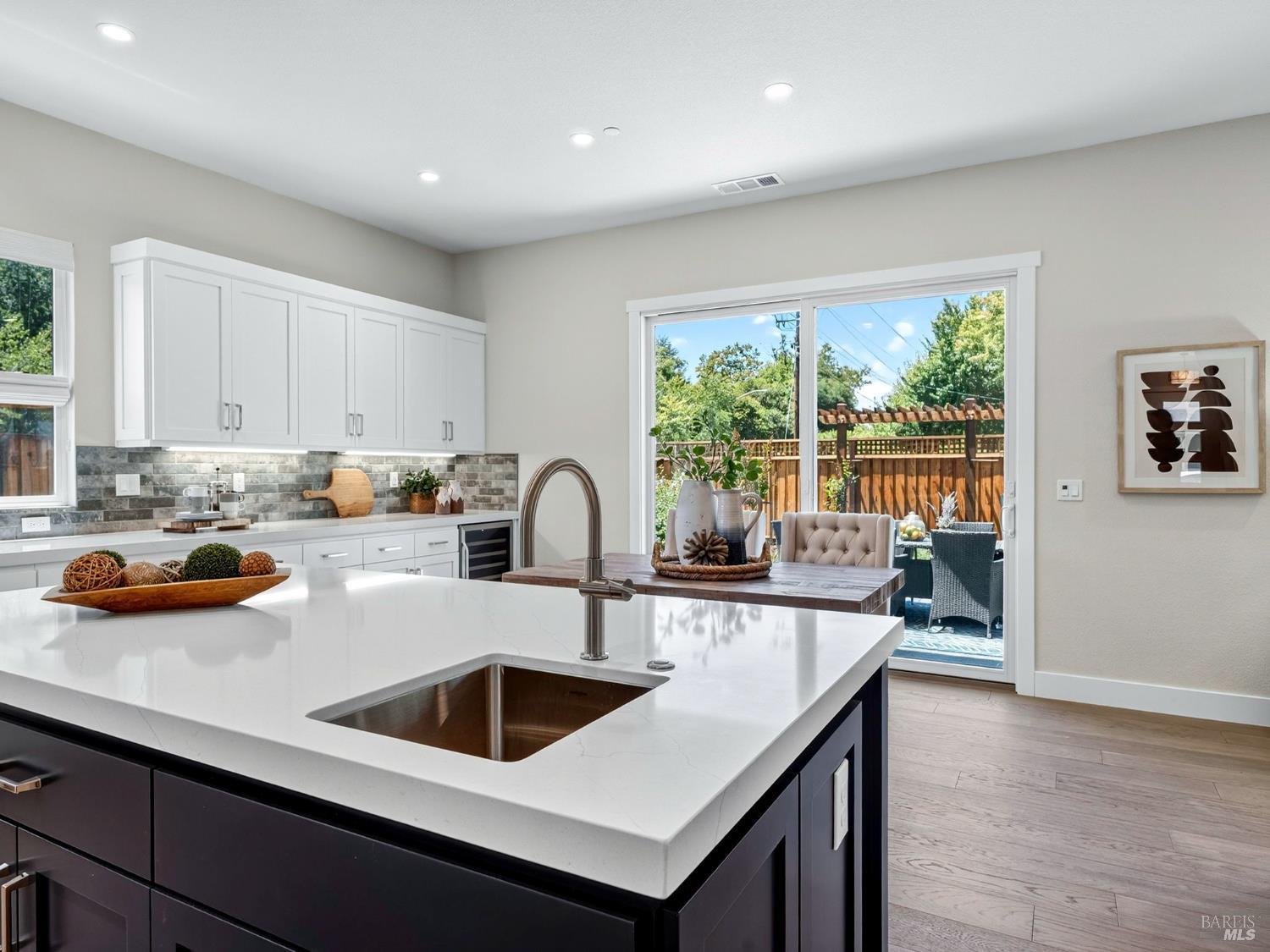 100 Waterstone Ct
