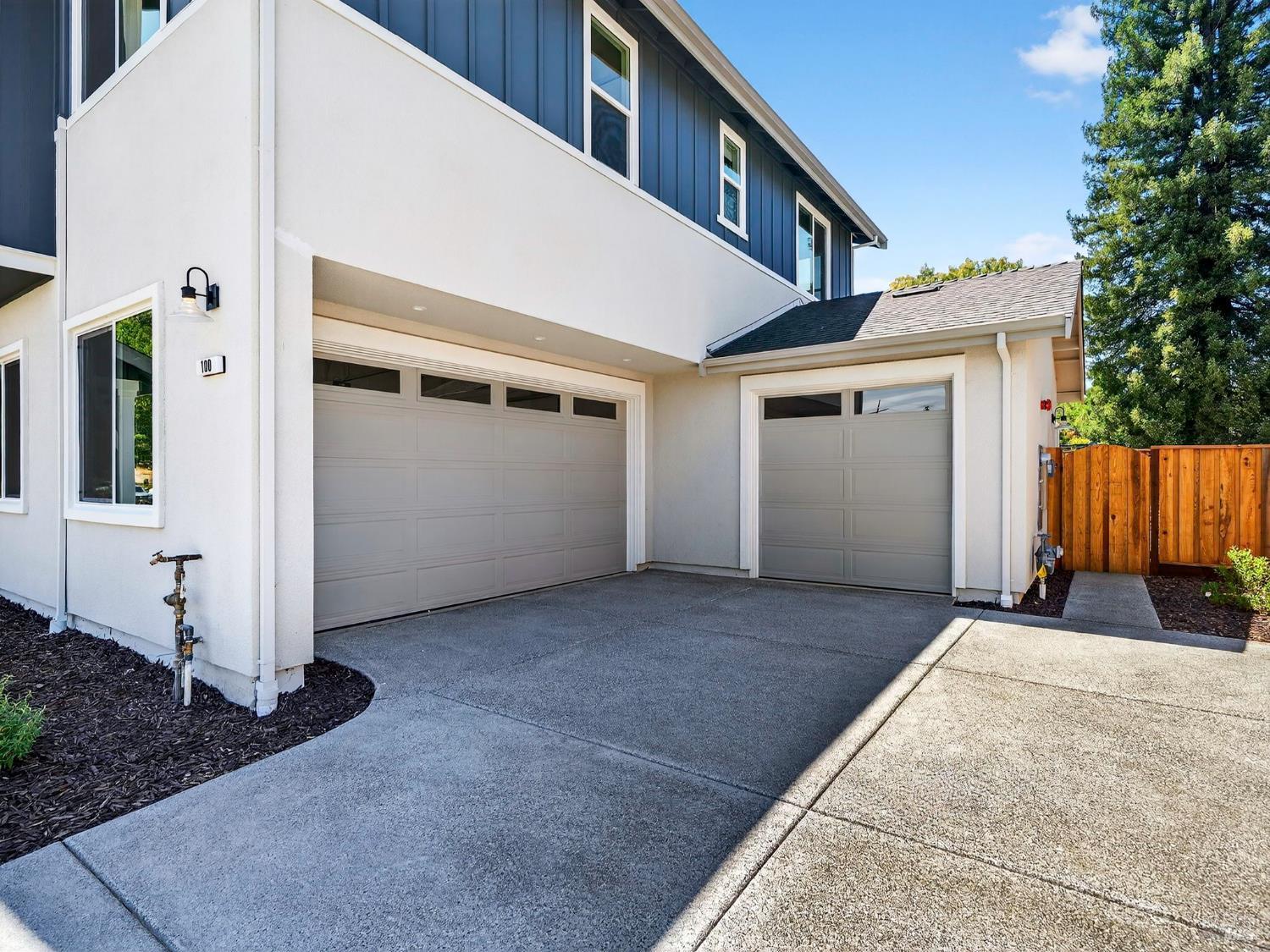 100 Waterstone Ct