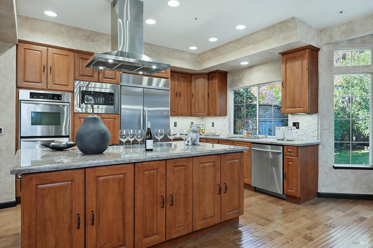 28 S Newport Drive