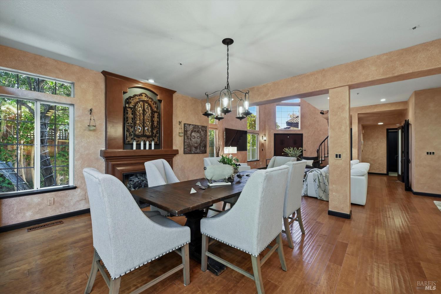 28 S Newport Drive