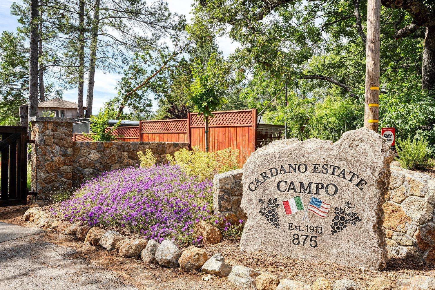 875 White Cottage Road N