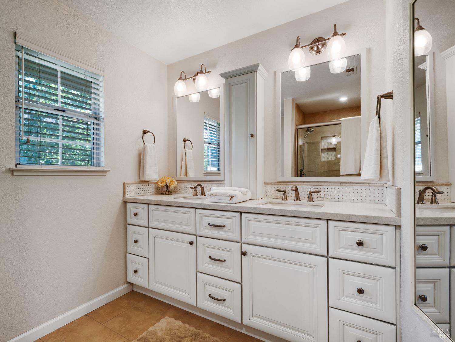 125 Valley Club Circle