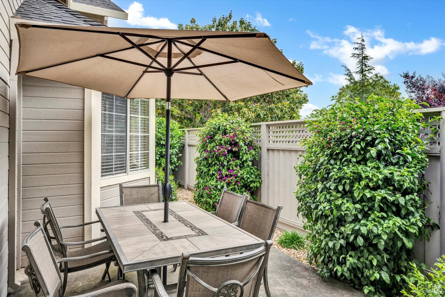 125 Valley Club Circle