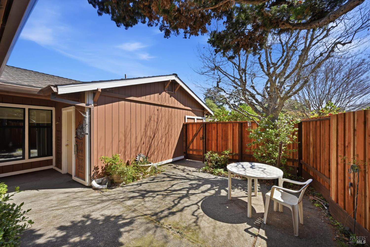 2168 Clay Street