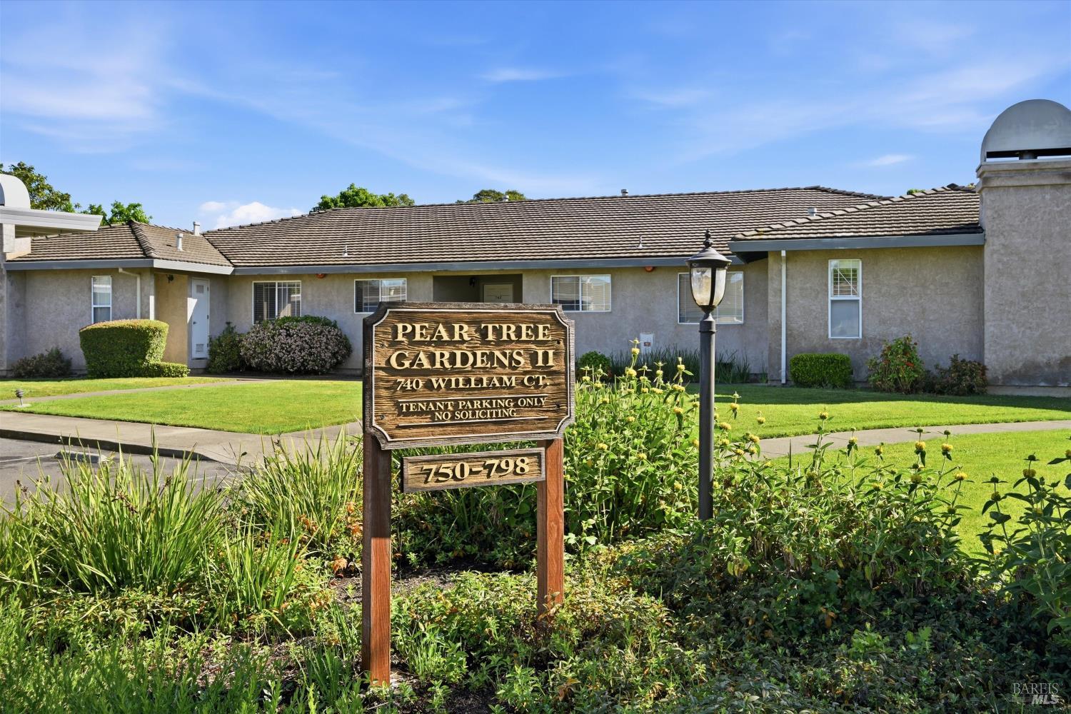 786 William Court