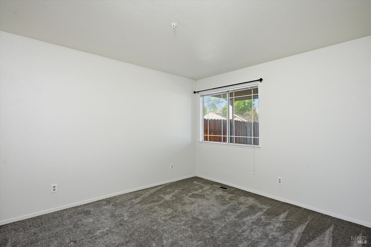 786 William Court
