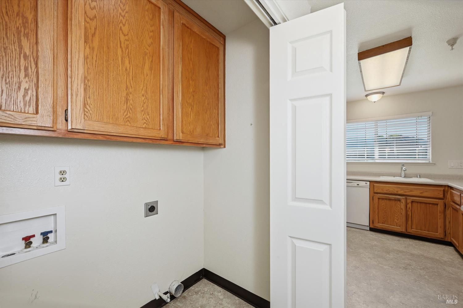 786 William Court