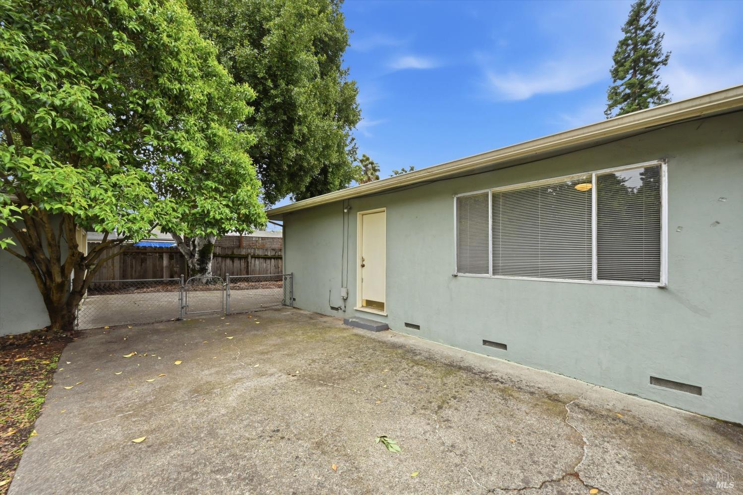 320 Shortt Road