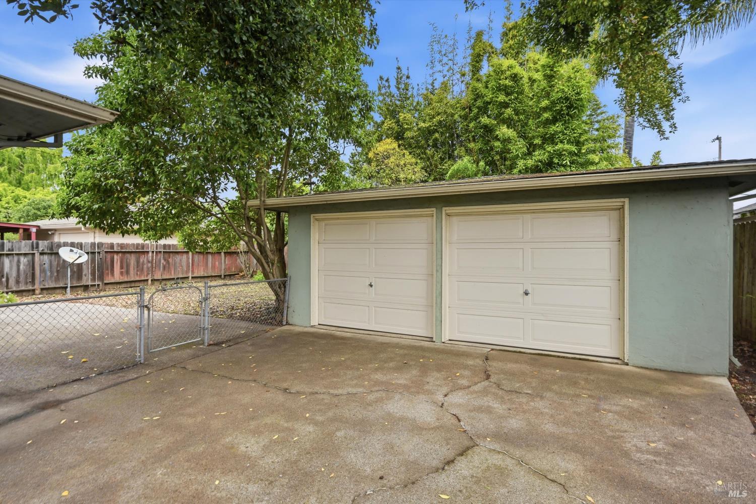320 Shortt Road